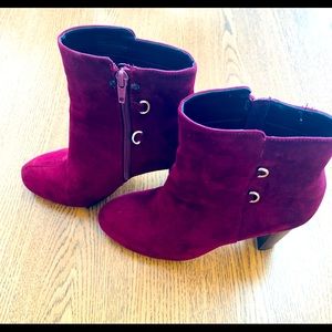 Above the ankle boots. Size 7.5, heels 3”